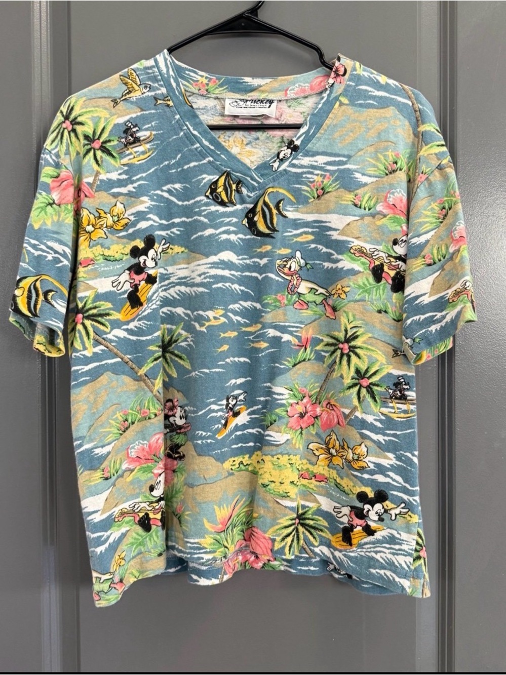 Rare 90’s Vintage Jerry Leigh Walt Disney Company Short Sleeve Hawaiian T-Shirt